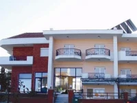 Oceanis Apartments 2*