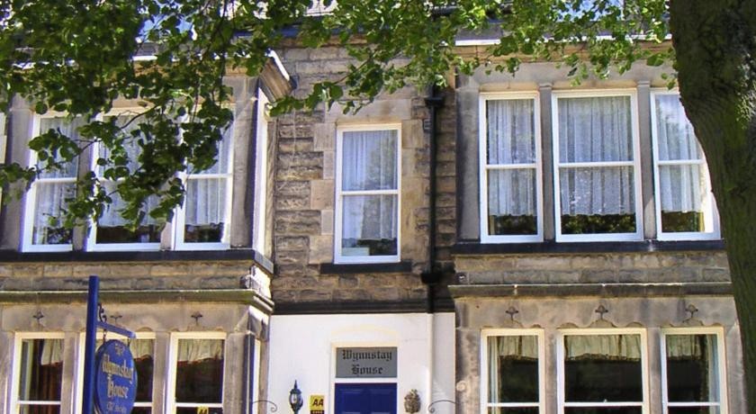 Wynnstay House 4*