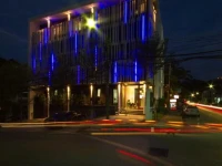 Blu Monkey Apartment 2*