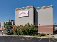 Hawthorn Suites by Wyndham Champaign 3*