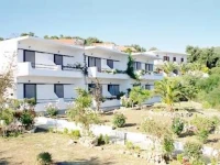 Mikelis Apart 3*