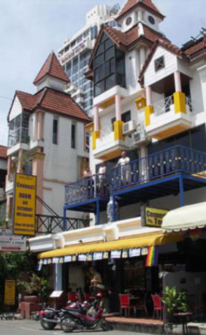 Connect Guesthouse Phuket 2*