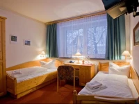 Hotel Am Kirchberg 2*