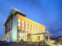 Mercure Padang 4*