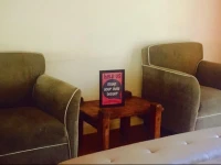 Bottlebrush Backpackers 2*