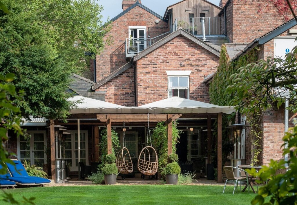 Eleven Didsbury Park 4*