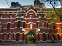Quest Gordon Place 4*