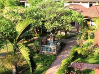 Lovina Beach Hotel