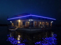 Al Jawhara Floating Suite