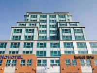 Novotel Reading Centre 4*
