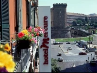 Mercure Angioino 4*