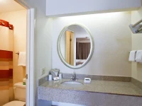Red Roof Inn Albany Airport 1*