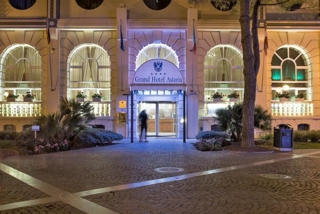 Grand Hotel Astoria 4*