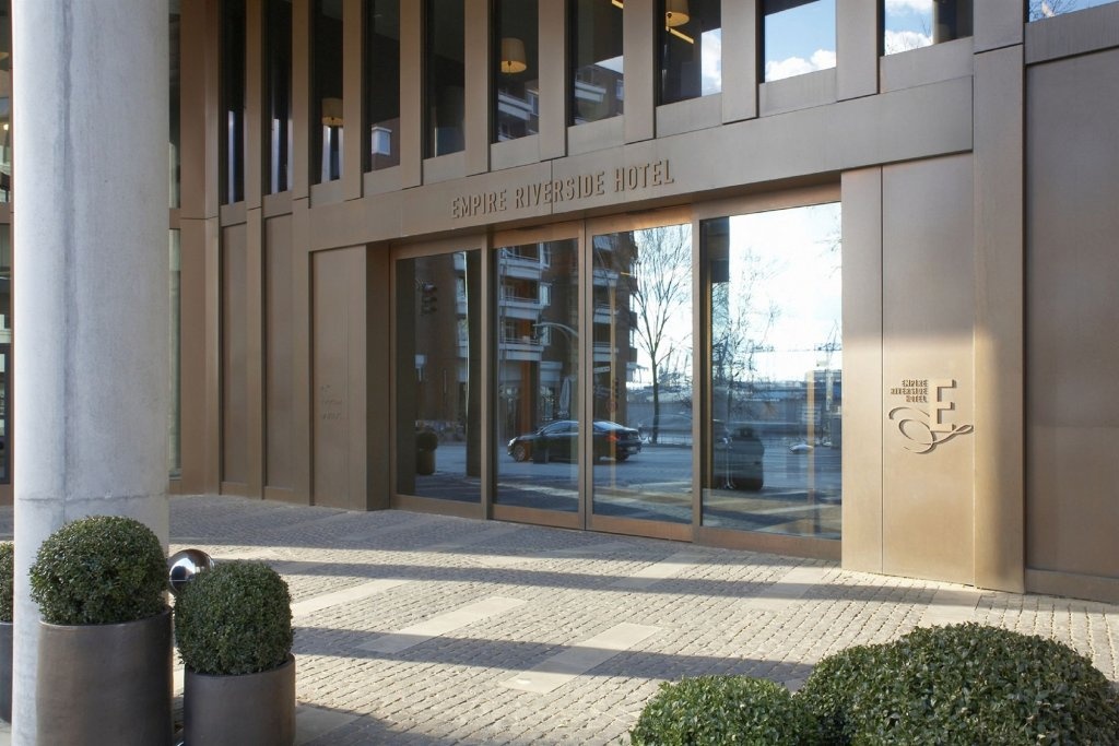 Empire Riverside Hotel 4*