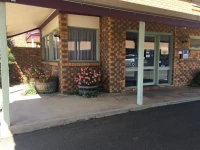 Horsham Mid City Court Motel 4*