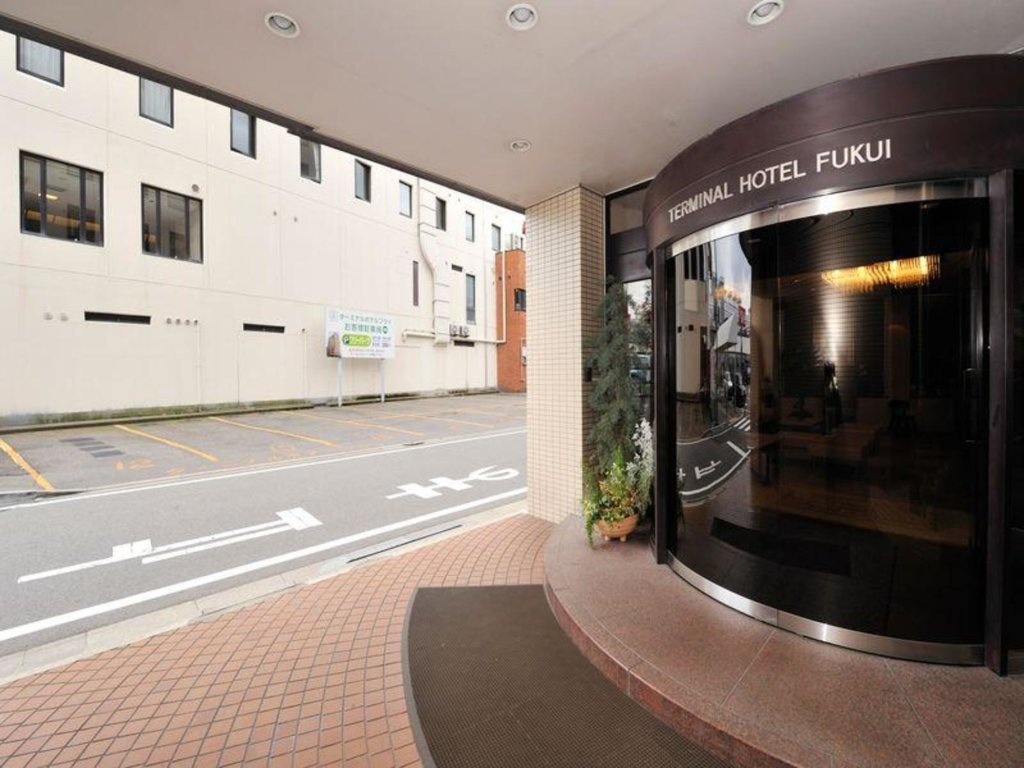 Terminal Hotel Fukui 3*