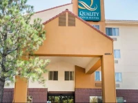 Quality Inn & Suites Denver International Airport 2*