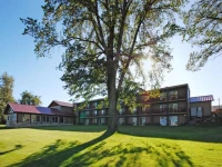 Best Western Plus Edgewater Resort 2*