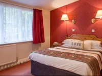 Quality Hotel Andover 3*