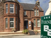 Fernlea Guest House 4*