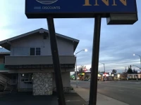 Deluxe Inn Redding 2*