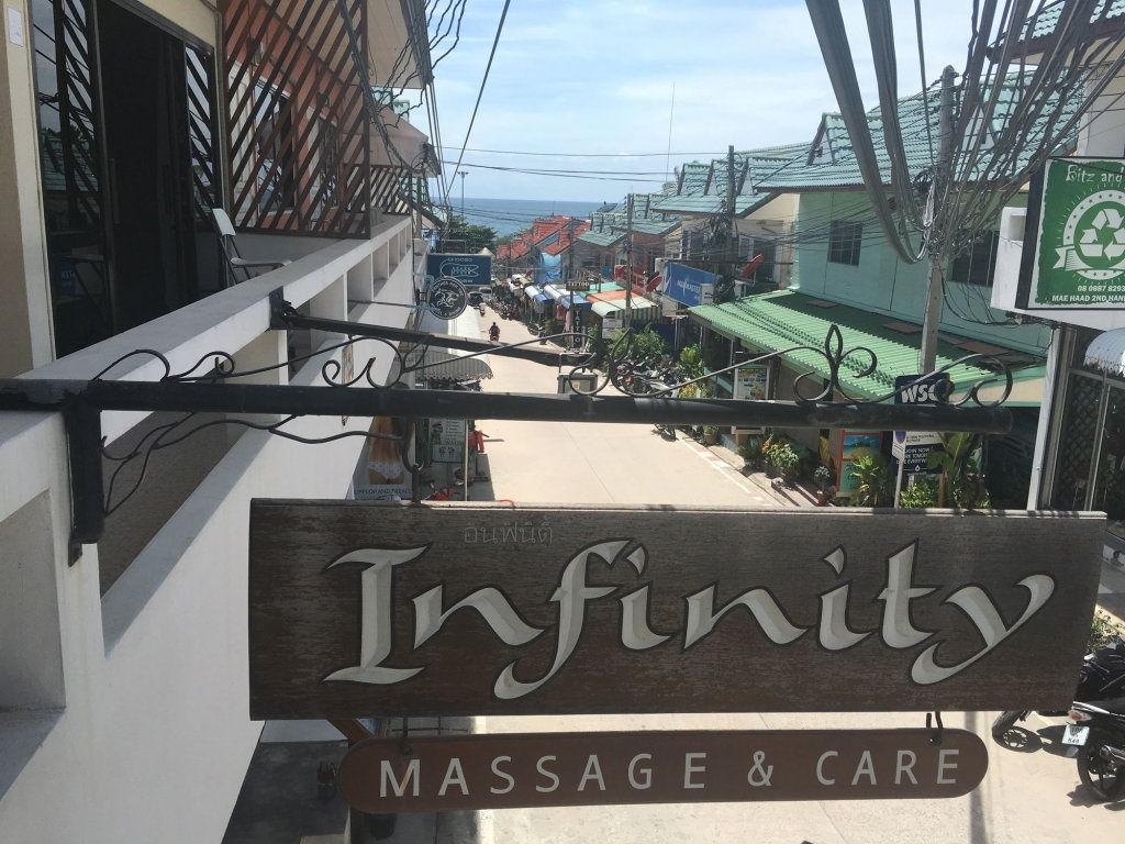 Infinity Guesthouse 2*