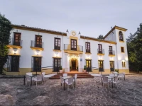 Hotel Humaina 3*