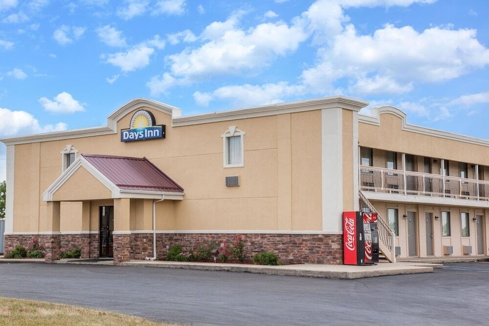 Days Inn Fort Wayne 2*
