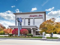Hampton Inn Traverse City 3*