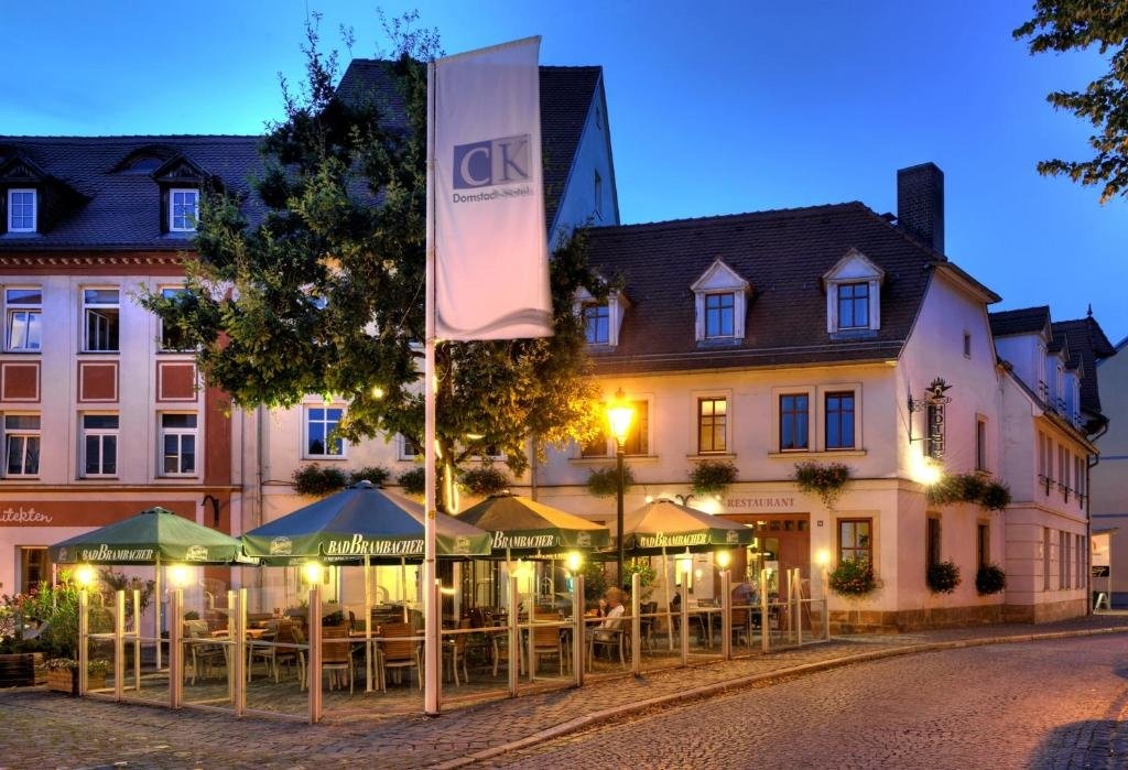 Zur Alten Schmiede 3*