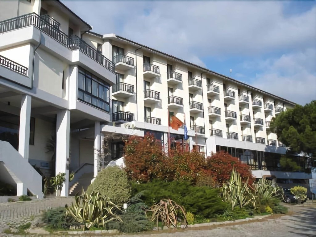 Hotel Senhora do Castelo 3*
