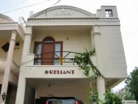 Reliant Suites Sunrise Homes 2*