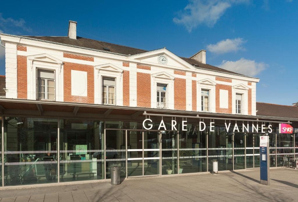 Ibis Styles Vannes Gare Centre 3*