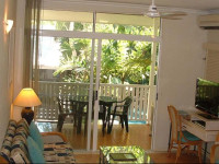 Palm Cove Tropic Apartments
