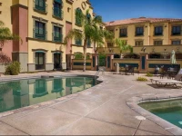 Holiday Inn Express Hotel & Suites Tucson Mall 2*
