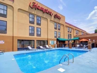 Hampton Inn Eden 3*