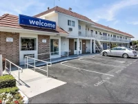 Motel 6 San Jose Airport 2*