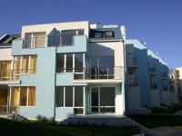 Blue Sky Apartments (Р‘Р»Сѓ РЎРєР°Р№ РђРїР°СЂС‚РјРµРЅС‚СЃ) 3*