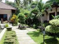 Melamun 1*