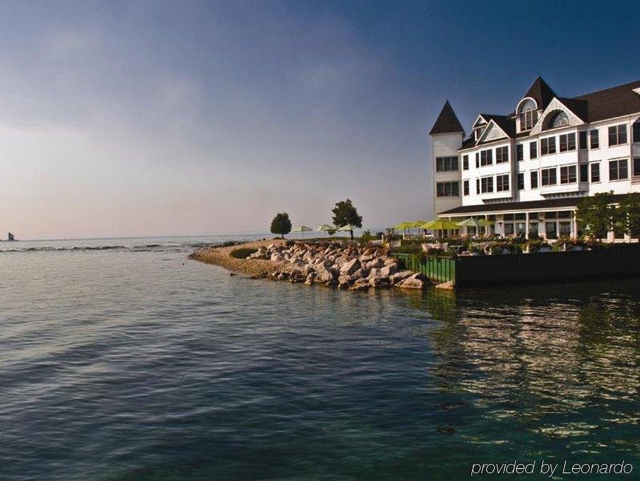 Hotel Iroquois 3*