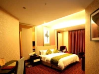 Rayne Holiday Hotel 3*