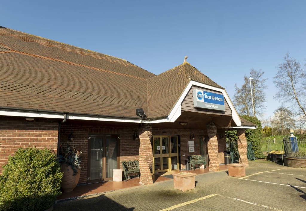 BEST WESTERN Manor Hotel 3*