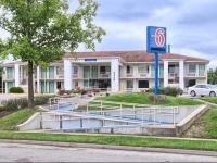 Motel 6 Lexington East 1*