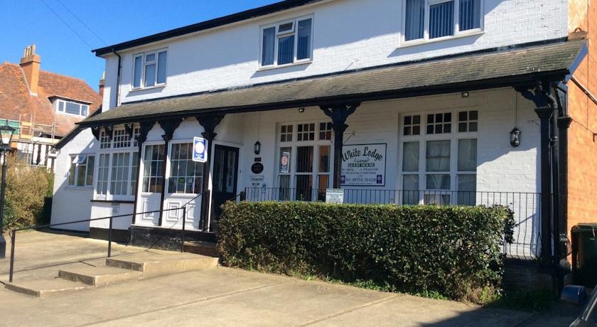 White Lodge Guest House 4*
