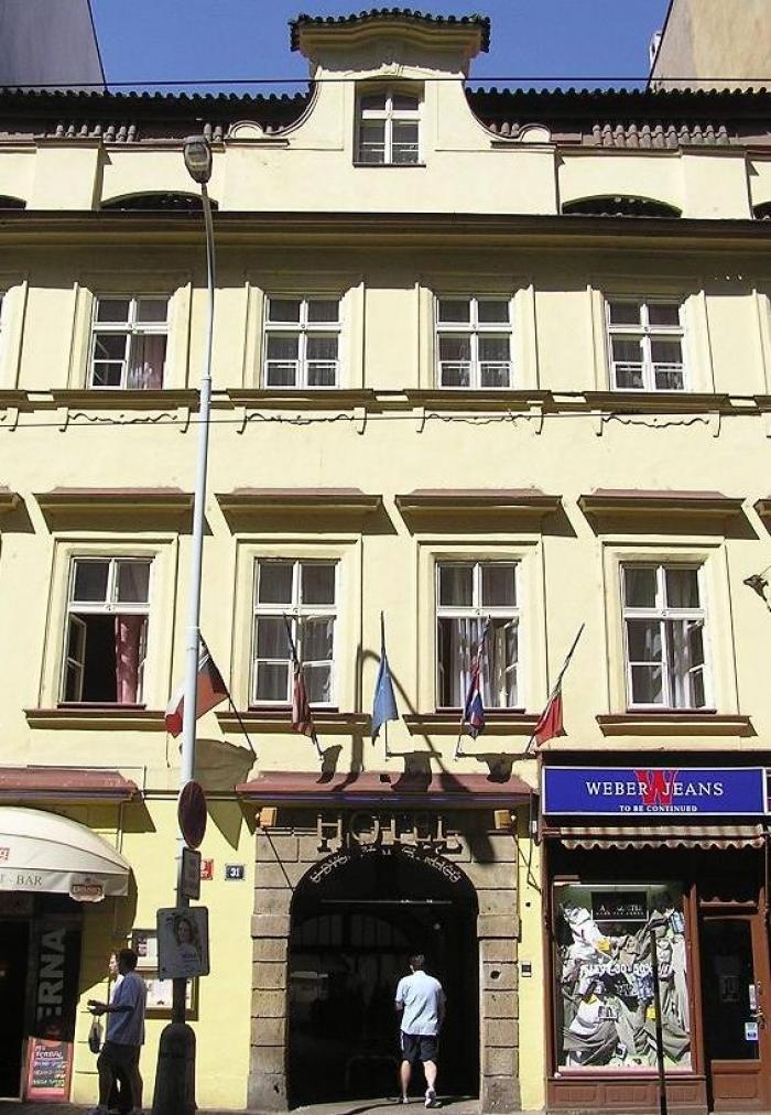Two Golden Keys / U Dvou zlatých klíčů 3*