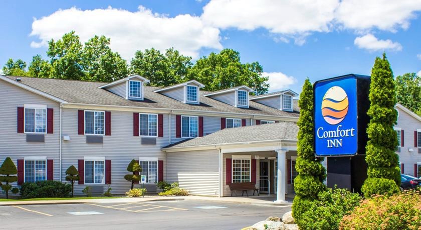 Comfort Inn Guilford 2*