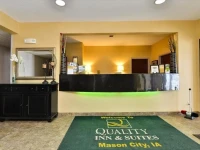 Quality Inn & Suites Mason City 2*