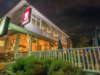Governors Bay Hotel 4*