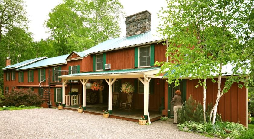Timberholm Inn 2*