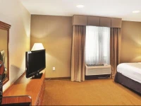 La Quinta Inn & Suites Erie 3*
